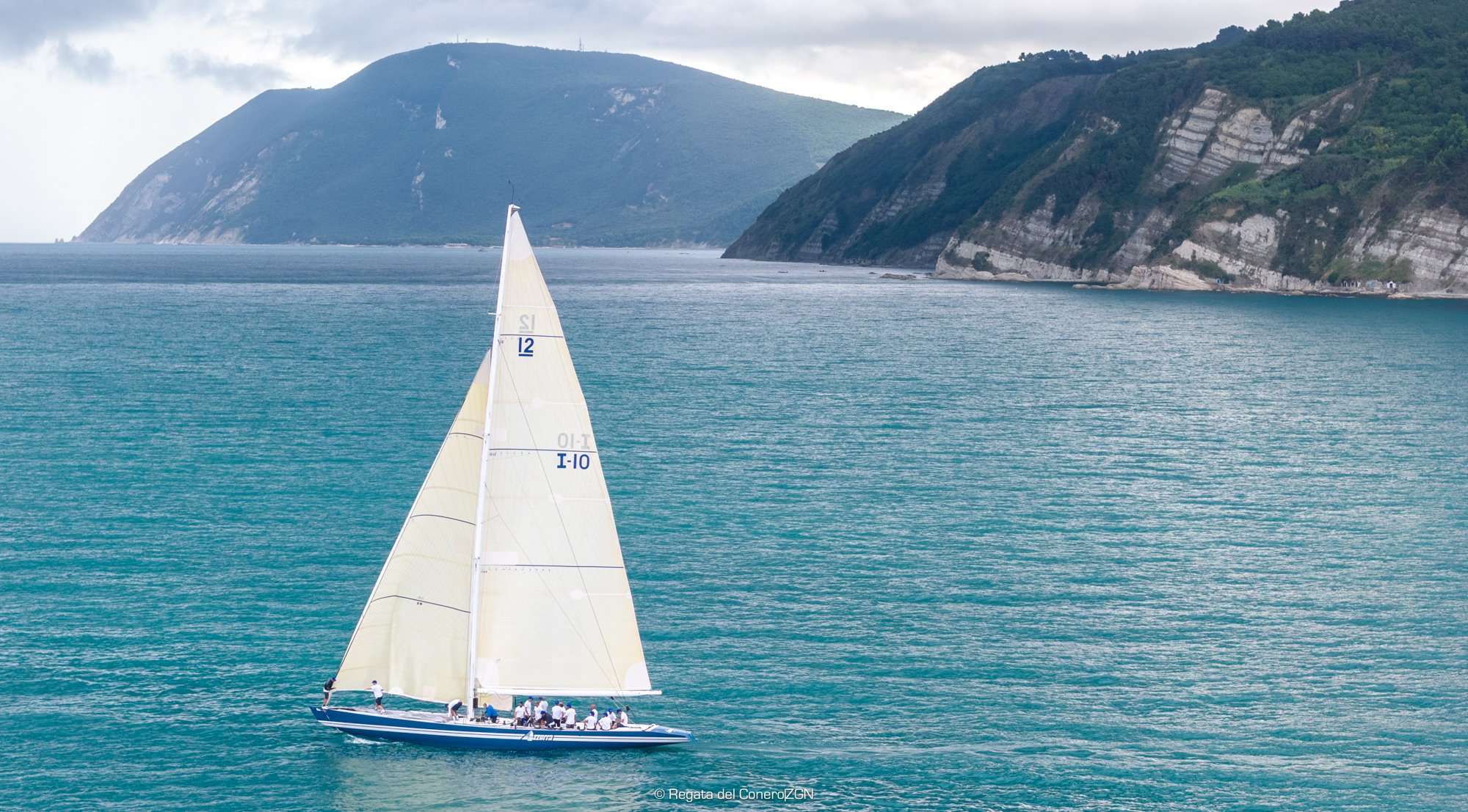 Regata del Conero, rimandato a domani il grande confronto tra Italia e Azzurra