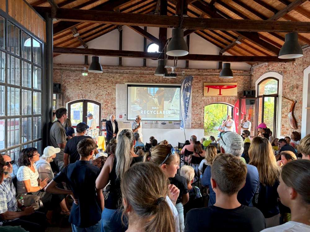 Guida la natura lasciandoti guidare: il premio dei Circoli Velici Versiliesi al Revel Sailing Team