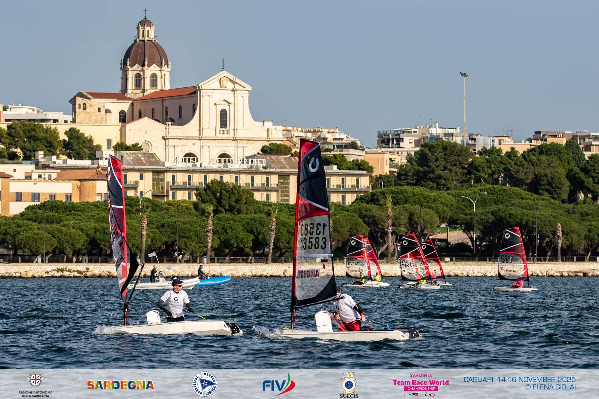 Sardinia Team Race World Championship 2026: al via a Cagliari il mondiale OpenskiFF a squadre