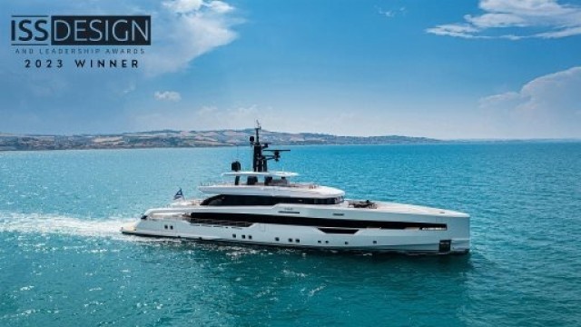 CRN M/Y Ciao conquista l'ISS Design and Leadership Award 2023