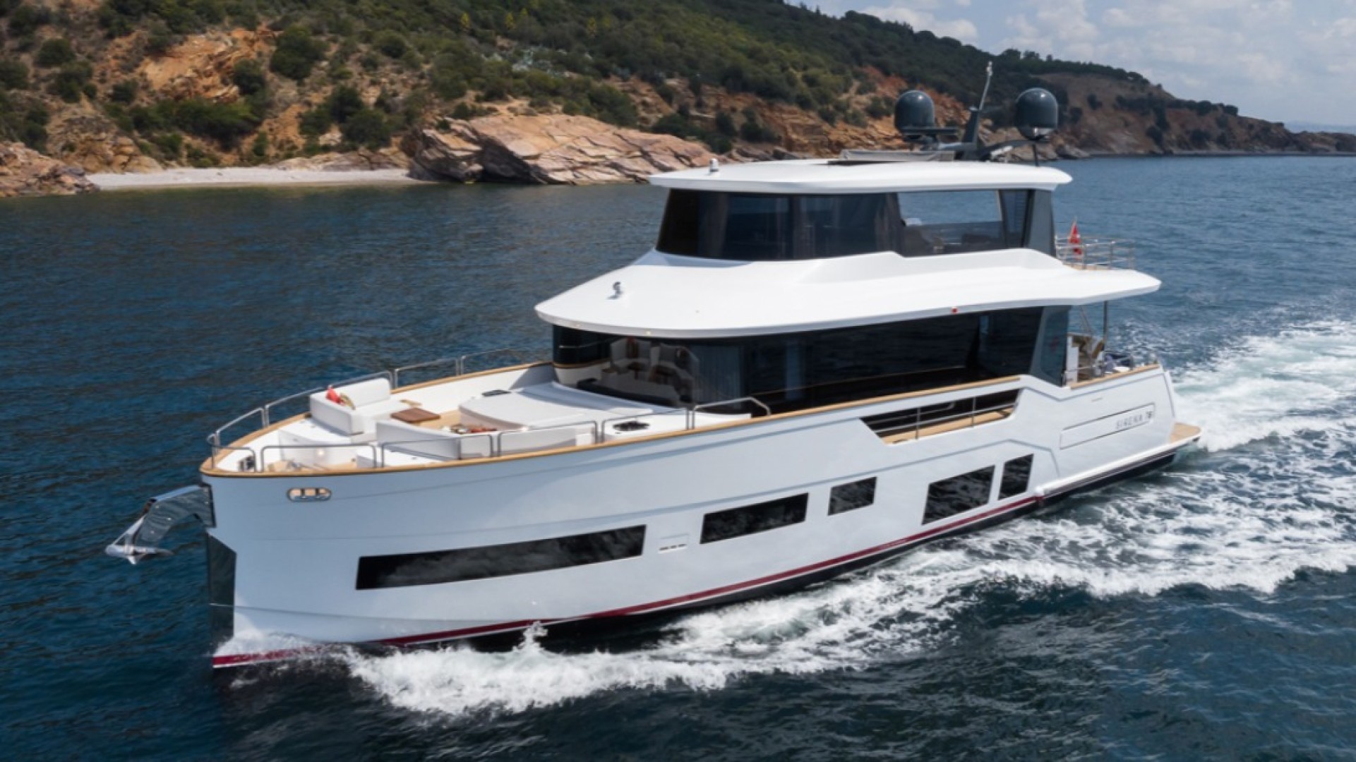 Brave new Sirena 78 makes her debut at the Cannes