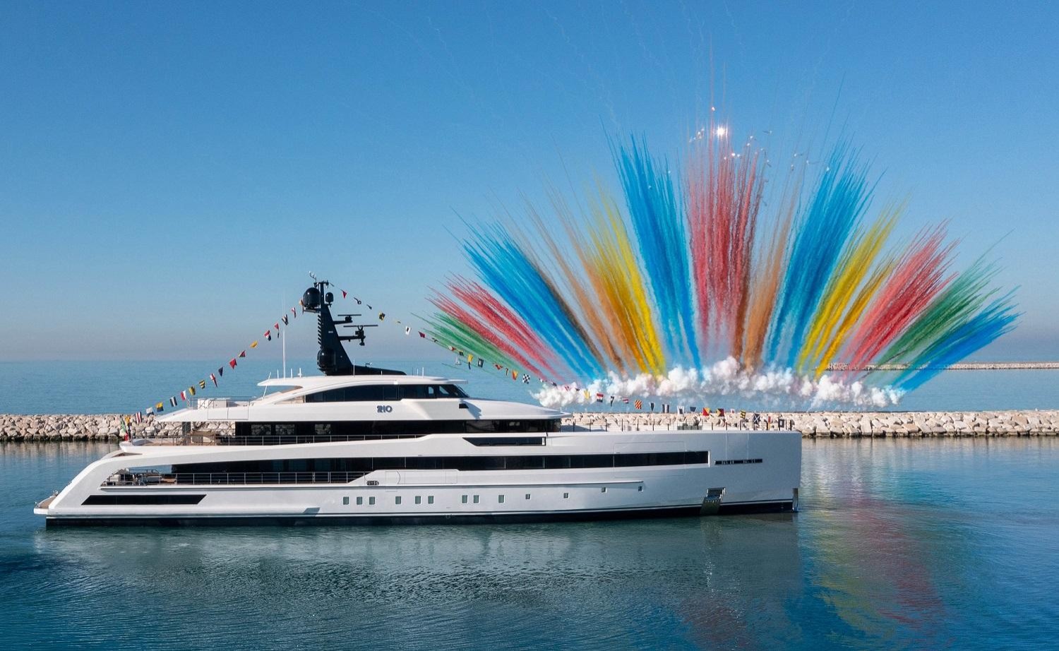 CRN di Ferretti Group, ha varato oggi il superyacht M/Y Rio