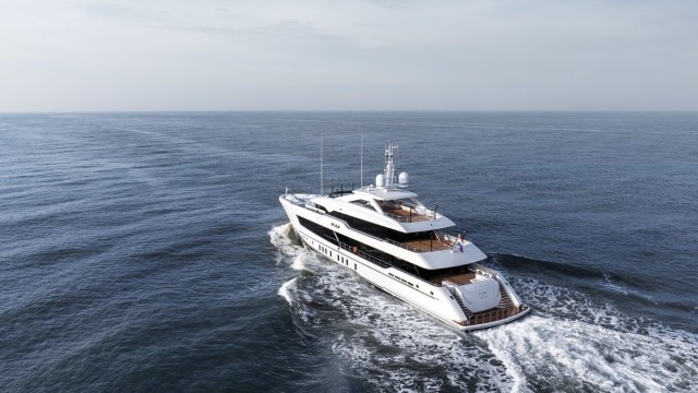 Heesen delivers the first yacht of 2024 YN 20255, now named Iris Blue