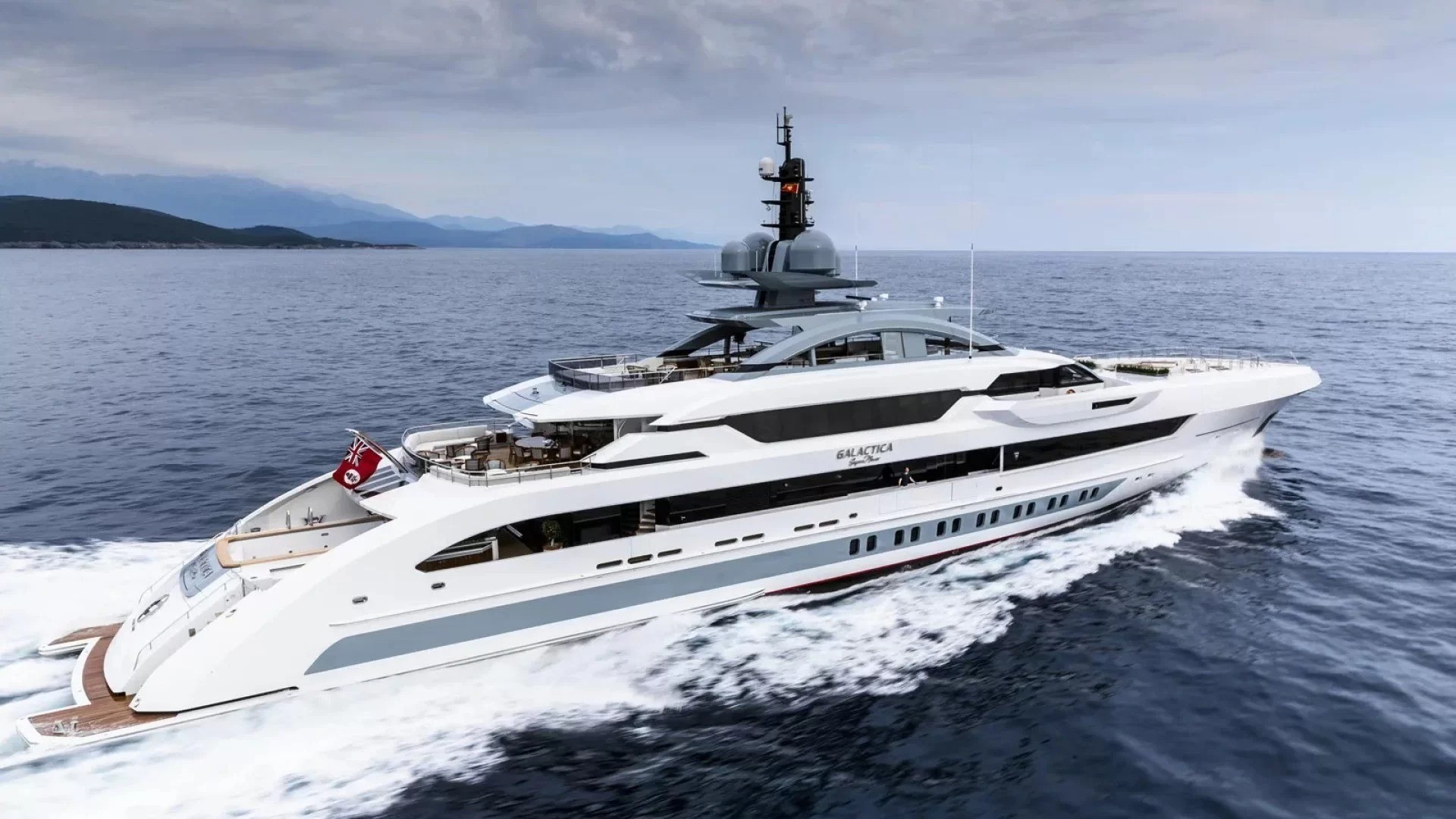 Heesen Yachts announces that is once again 100% Dutch