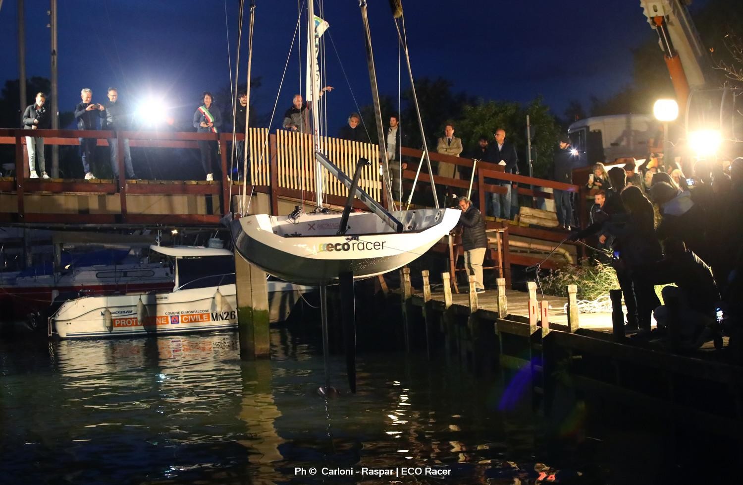 Ecoracer, varata la prima sportboat di Northern Light Composites