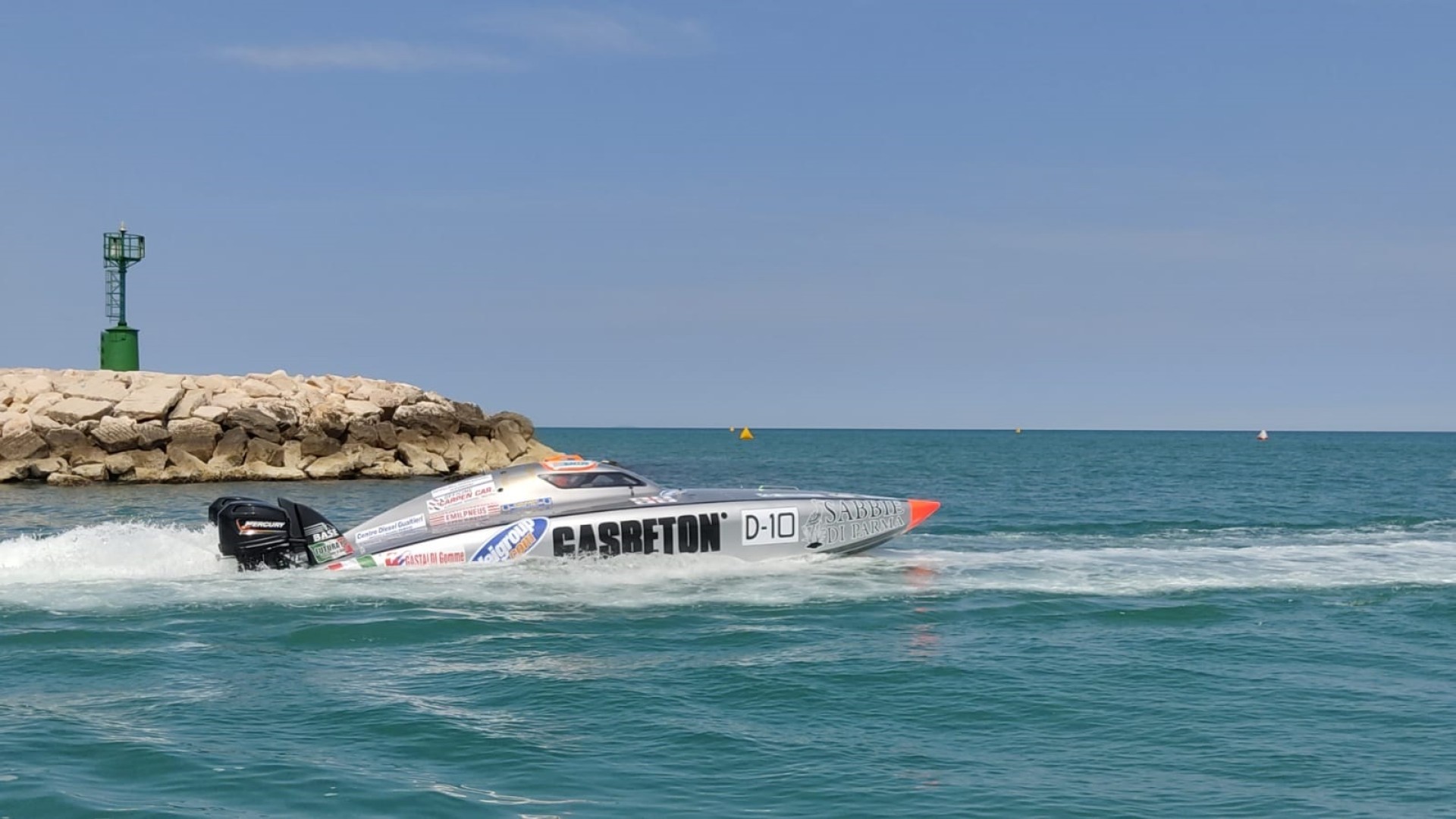 Campionato del Mondo di Offshore Classe 3D a Rodi Garganico:  successo in Gara 2 per Sabbie di Parma di Andrea e Lorenzo Bacchi