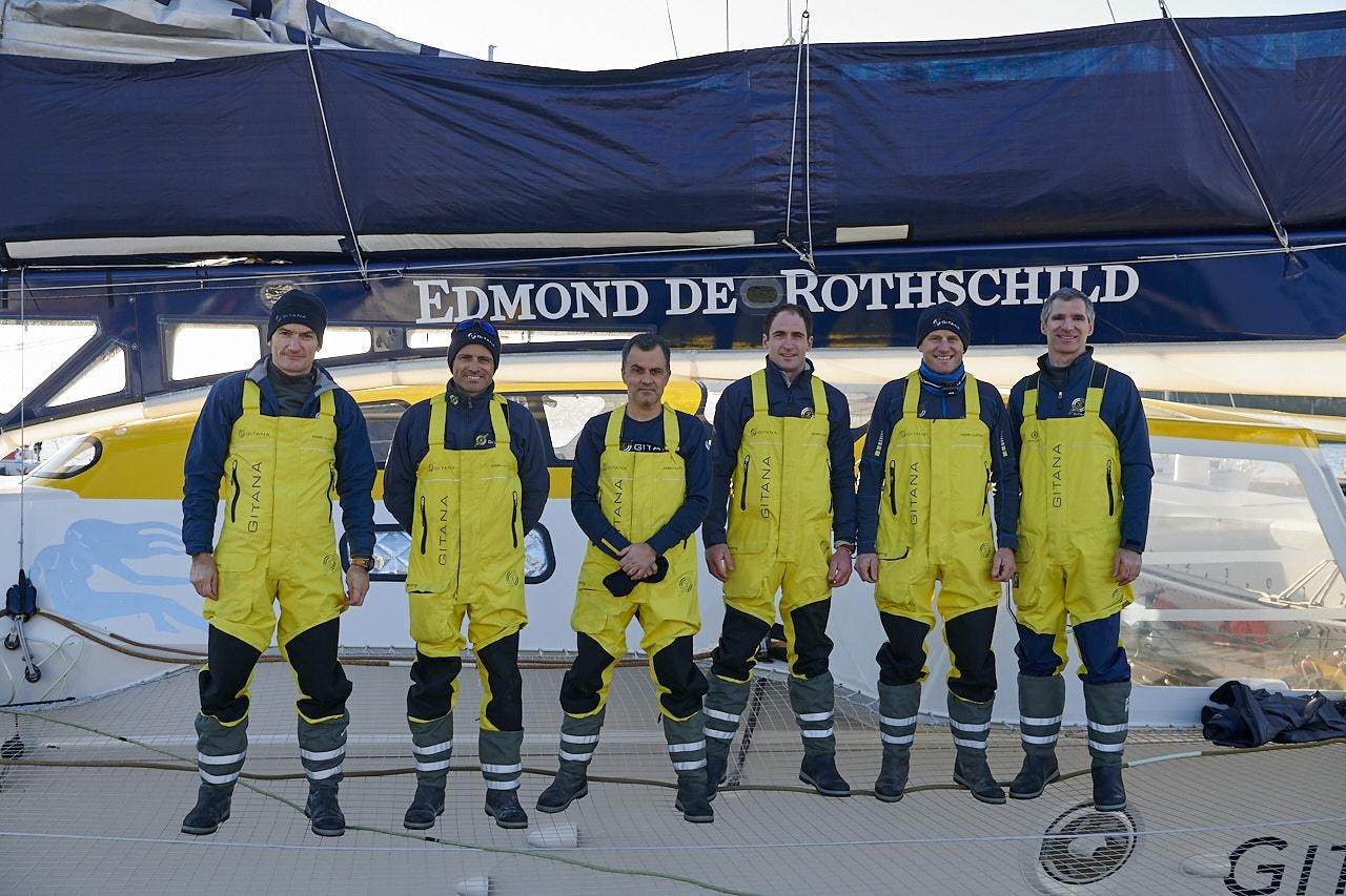 Take-off imminent for the Maxi Edmond de Rothschild in the Jules Verne Trophy