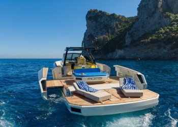 Evo Yachts a Cannes con l'anteprima del nuovo Evo R4 XT Walkaround