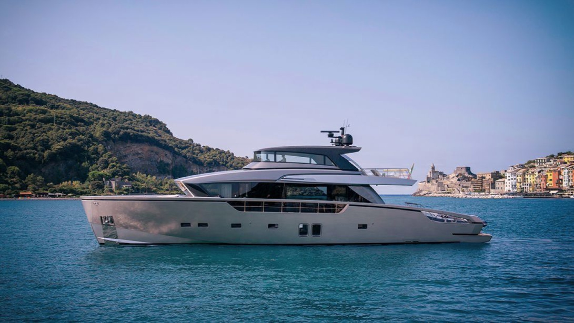 Sanlorenzo approda al Dubai International Boat Show 2023