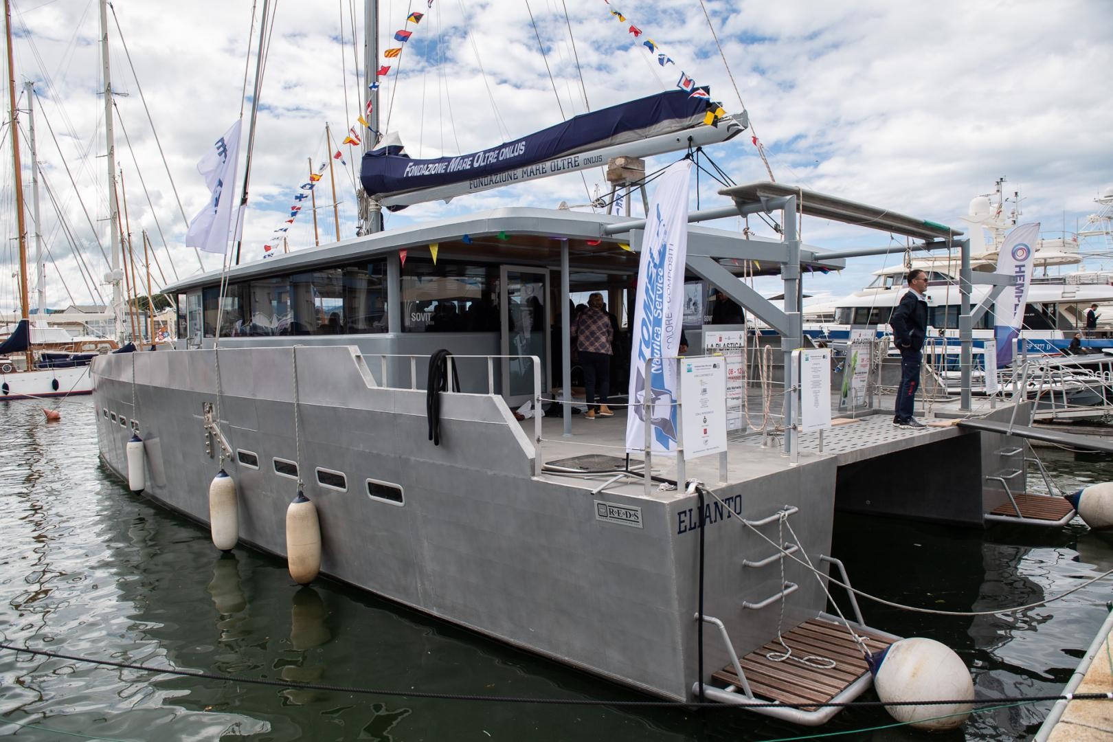 Al Versilia Yachting Rendez-vous,inaugurato l'eco catamarano Elianto