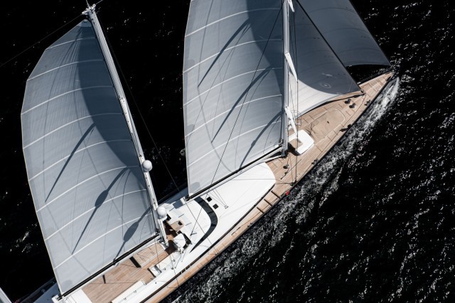 The carbon fibre masts of the largest yachts have become a lot more sophisticated in recent years.