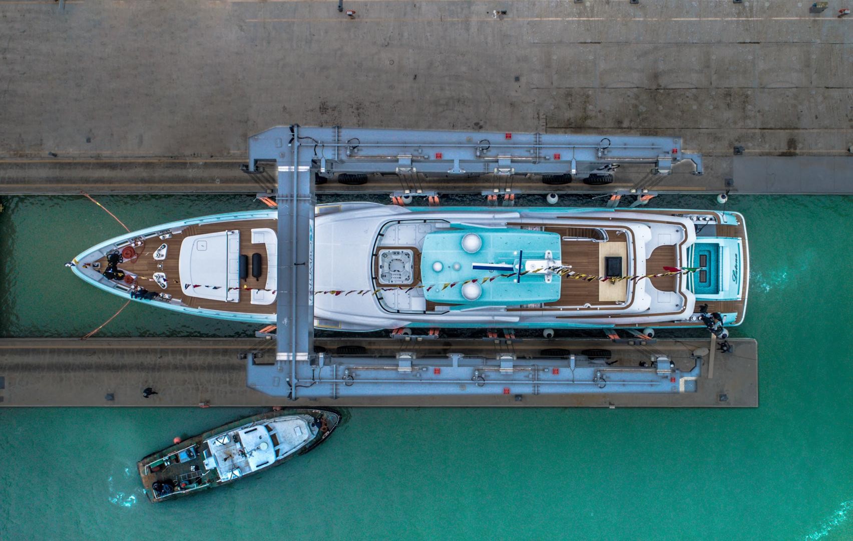 CRN: Un nuovo super yacht Latona, 50 metri di dettagli sartoriali