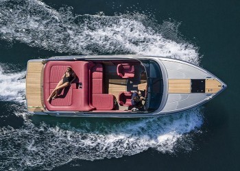 Cranchi E26 Classic the superyacht tender according to Christian Grande