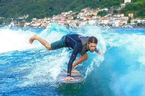 Campionati Italiani Wakesurf, la 1^ edizione si terrà sabato e domenica a Lezzeno