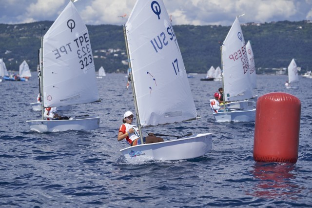 Coppa AICO: secondo giorno di regate e Crazy Race nel mare di Trieste