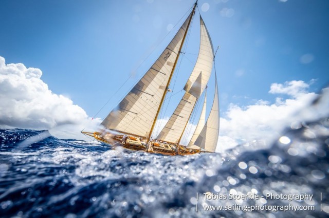 Juno 65' Nat Benjamin gaff schooner lying equal first in Schooner class