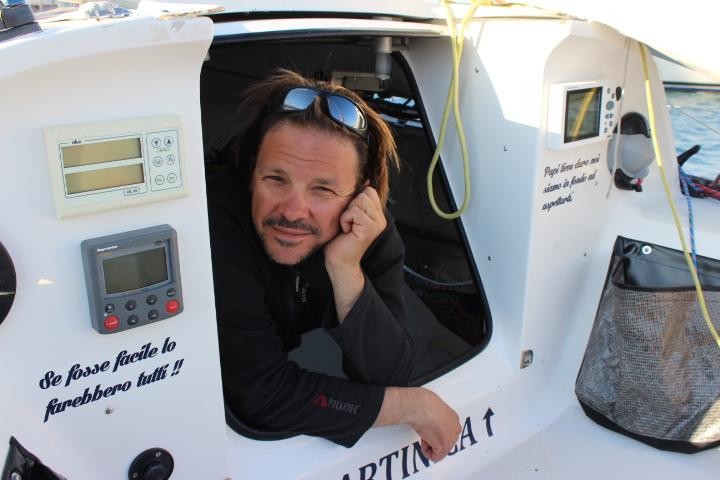 Luca Sabiu a bordo di Jolly Roger, Mini 6.50